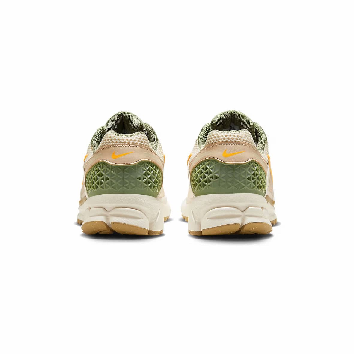 Sneakers Nike Air Zoom Vomero 5 Beige e Verde con Dettagli Arancioni - vista 3