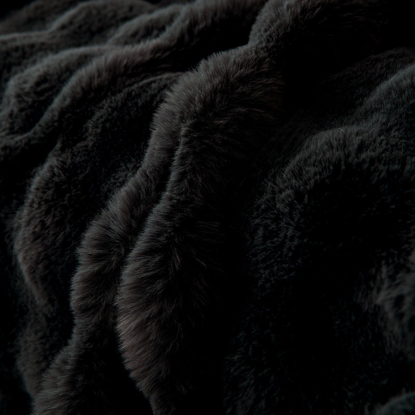 Copridivano in pelliccia sintetica Luxe Ripple