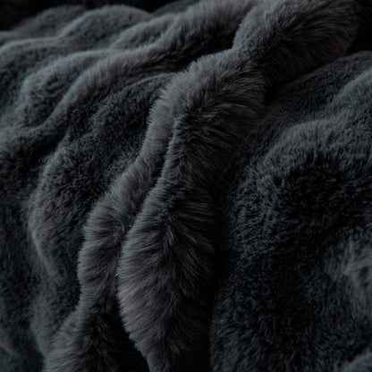 Copridivano in pelliccia sintetica Luxe Ripple