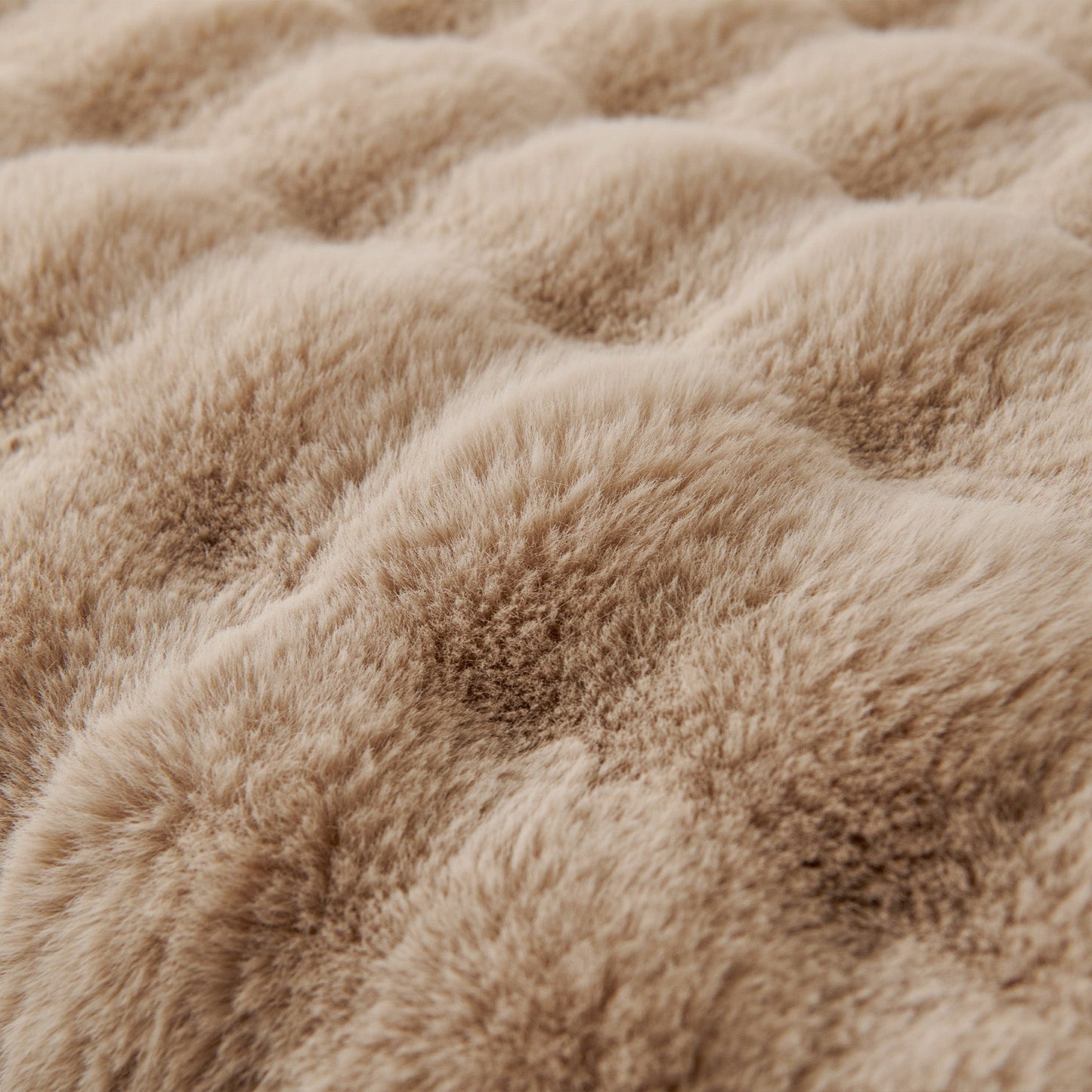 Copridivano in pelliccia sintetica Luxe Ripple