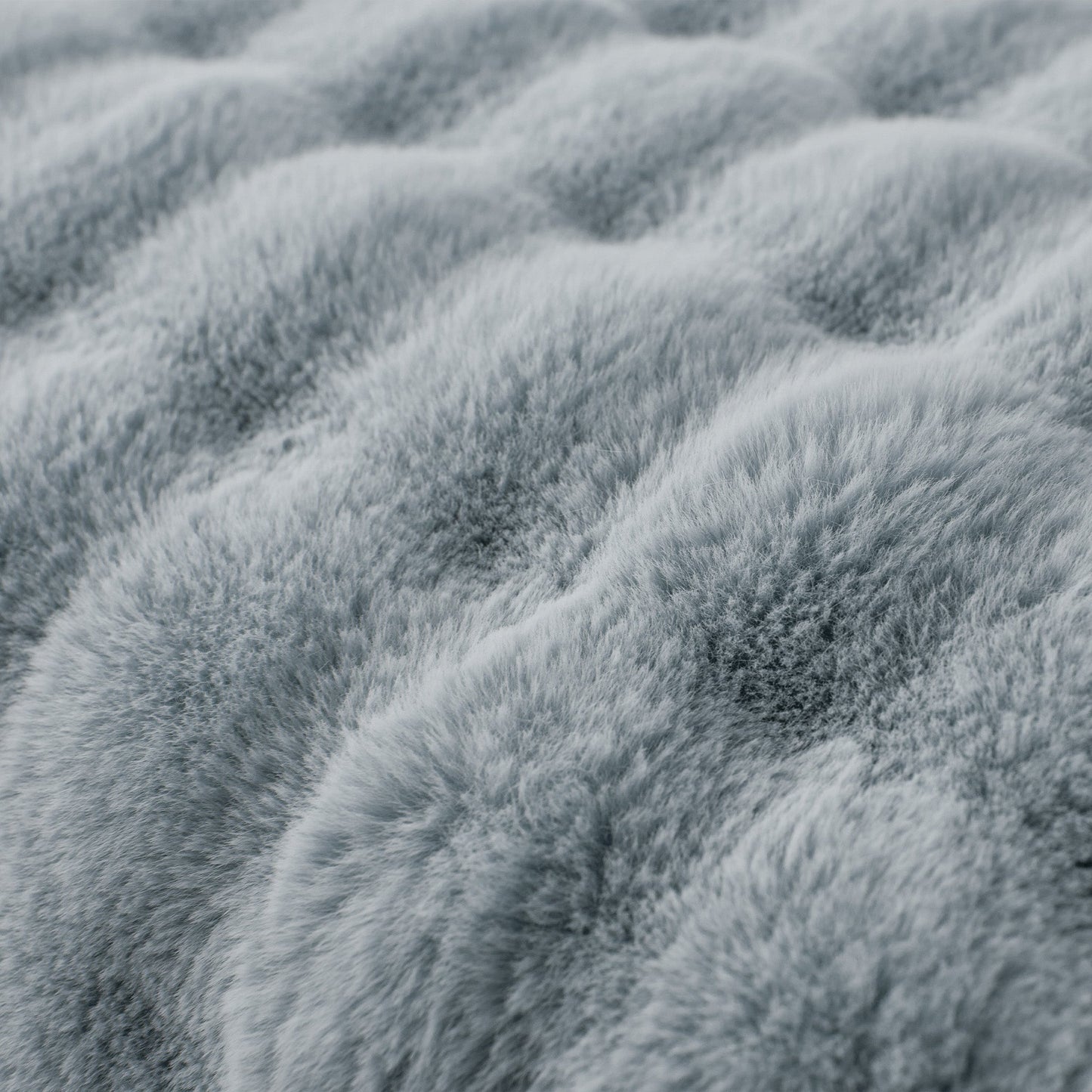 Copridivano in pelliccia sintetica Luxe Ripple