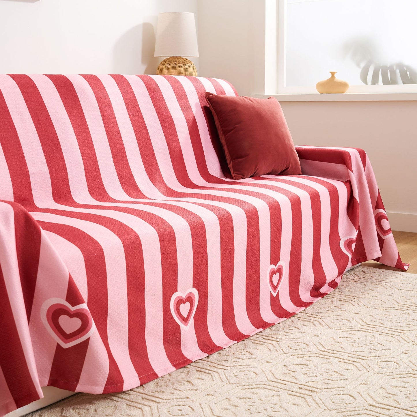 Copridivano in ciniglia a righe stile unico Love, cuori rosa e rossi, tessuto traspirante, confortevole e ad alta resistenza