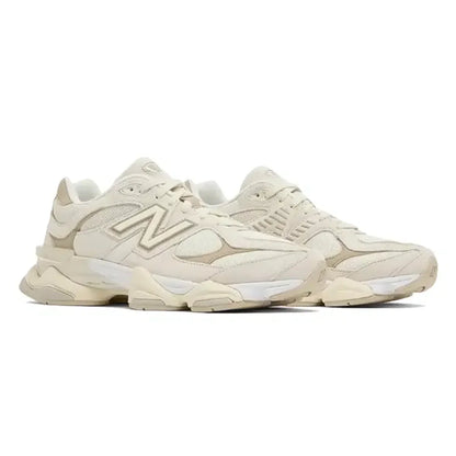 New Balance 9060 Sneakers retrò in camoscio da uomo - Beige sabbia. (asupp dup)