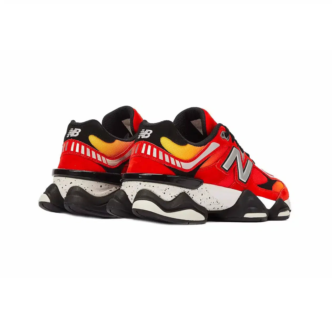 New Balance 9060 sneakers da uomo in rosso, giallo e nero – design futuristico