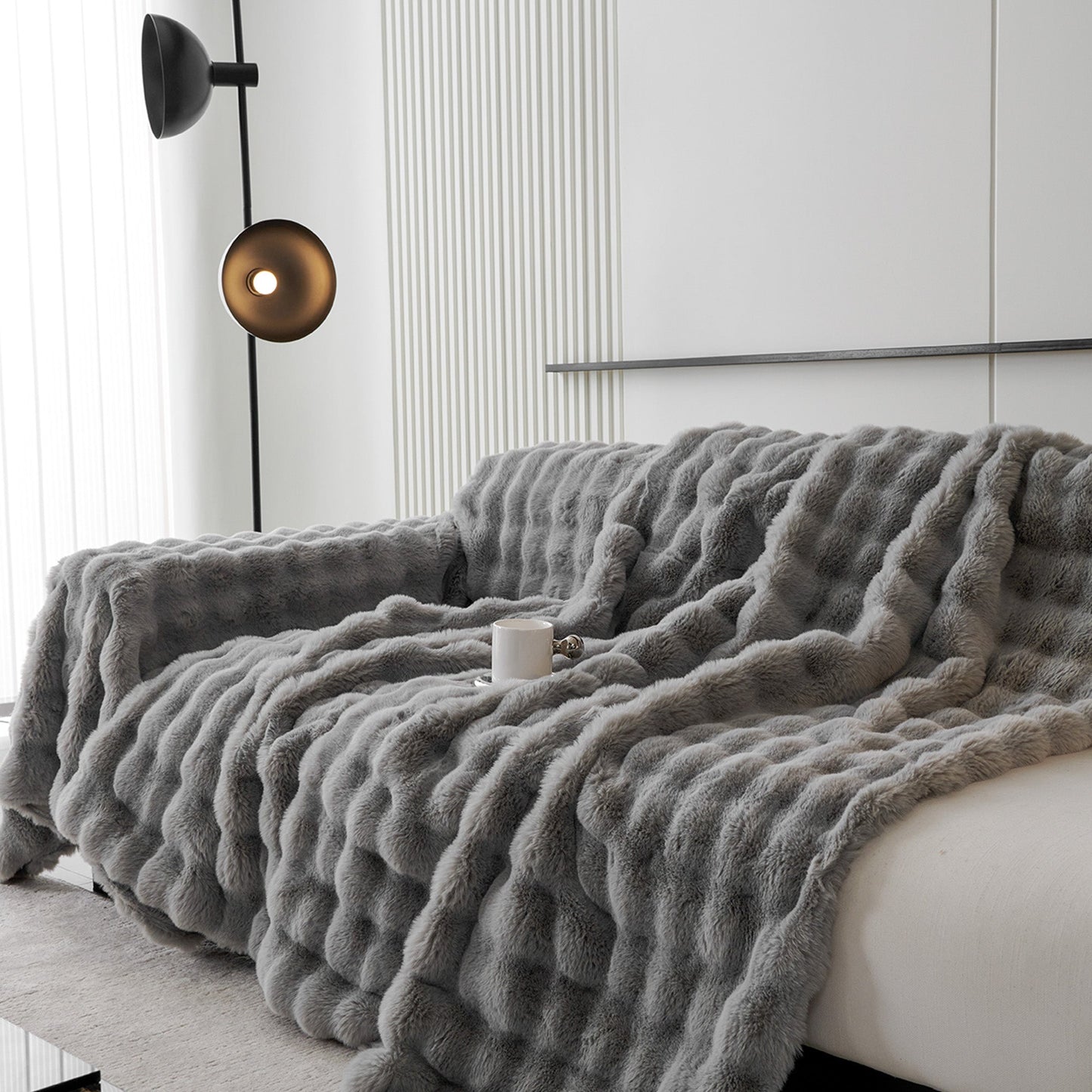 Copridivano in pelliccia sintetica Luxe Ripple
